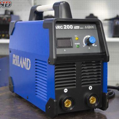 Máy hàn que 4.0mm 30% RILAND - ARC200Tmos máy chính hãng bảo hành 2 năm